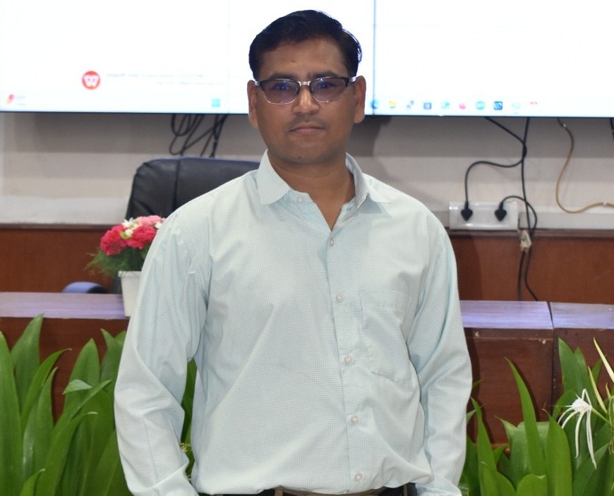 Mr Abid Ahmad