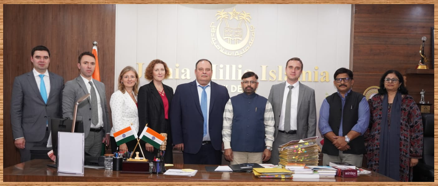 Delegation of academics from Russia Financial University visits JMI